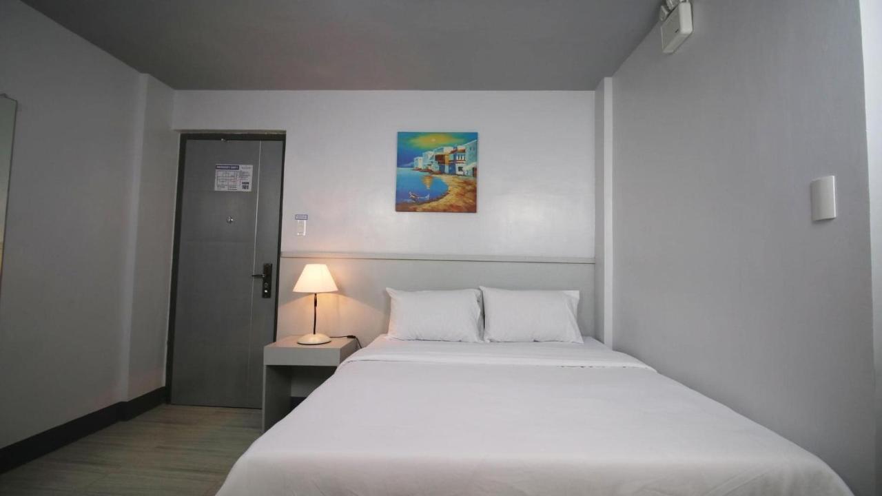 Sands Hotel Nasugbu Exterior foto