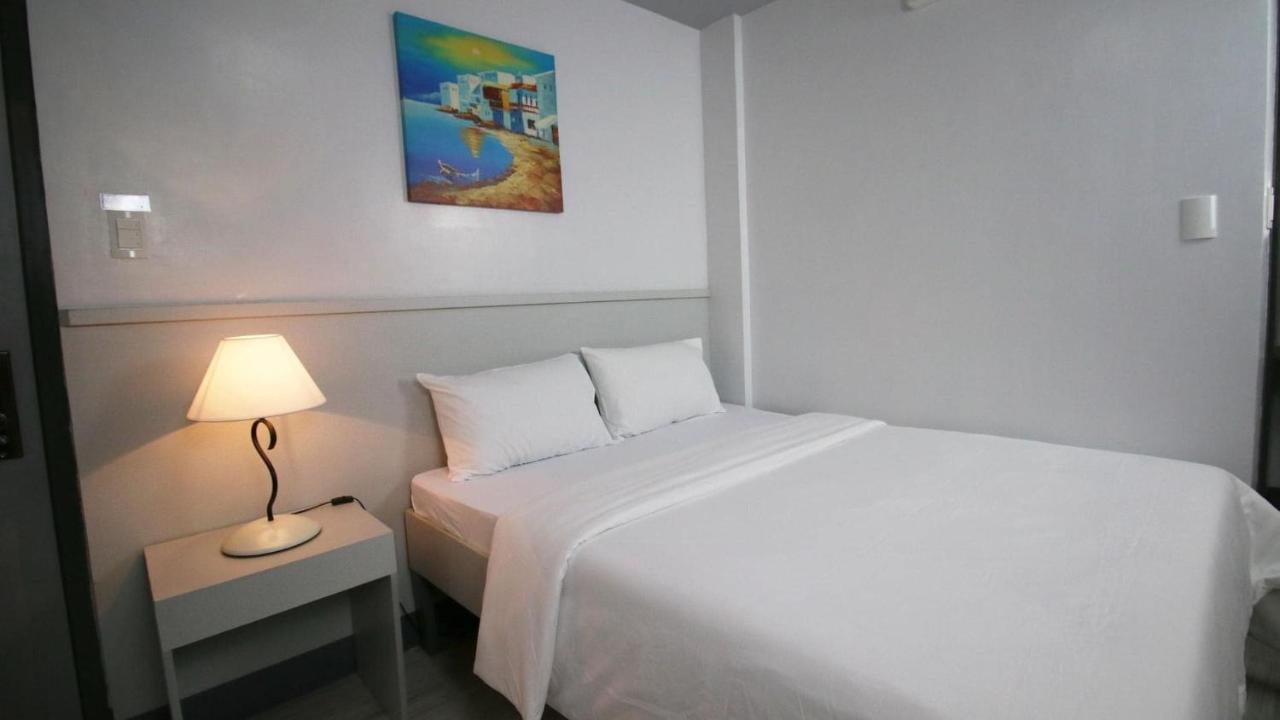 Sands Hotel Nasugbu Exterior foto