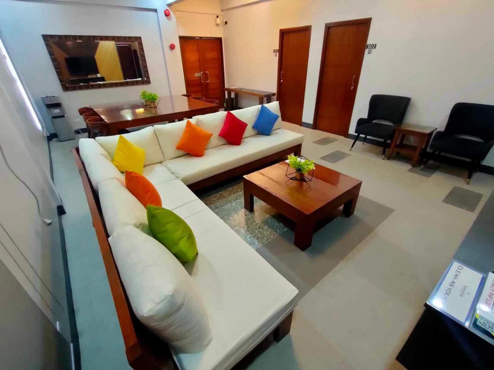 Sands Hotel Nasugbu Exterior foto